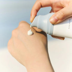 SKIN1004_Madagascar_Centella_Hyalu-Cica_Water-Fit_Sun_Serum_SPF50_PA4