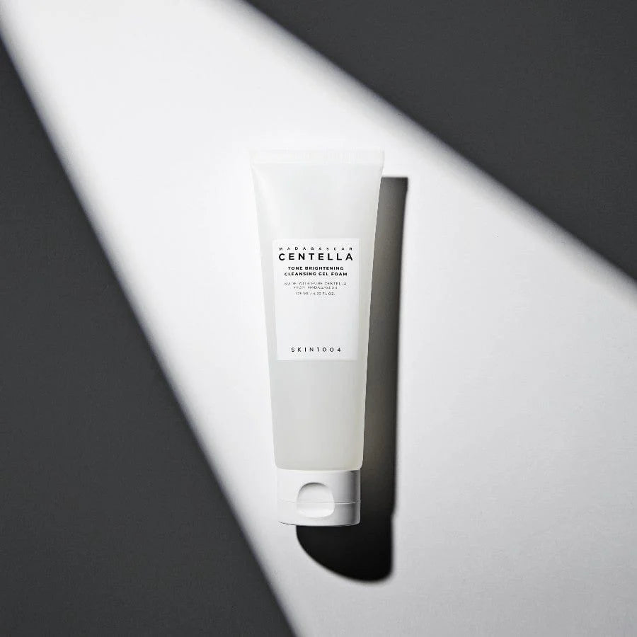 Madagascar Centella Tone Brightening Cleansing Gel Foam 125 ml - Kosmetica